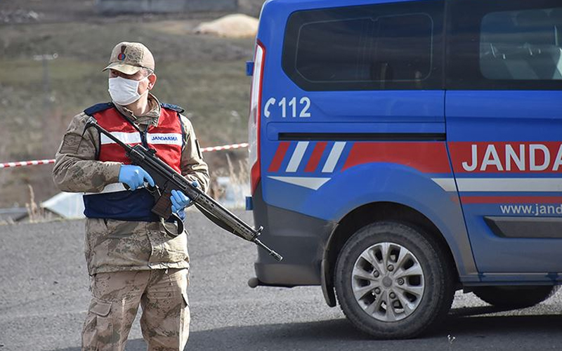 Bir mahallede dikkat çeken coronavirüs vaka artışı