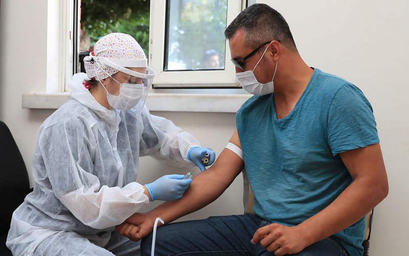Pamukkale Belediyesi personeli sağlık taramasından geçti