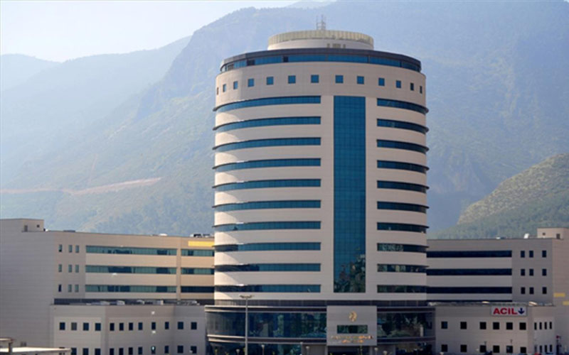PAÜ Hastanesi’nin 1 biriminde COVID vakası nedeniyle hasta kabulü durduruldu