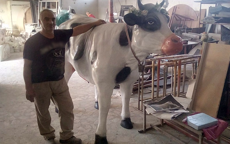 Denizli’den Avrupa’ya polyester inek ihracatı