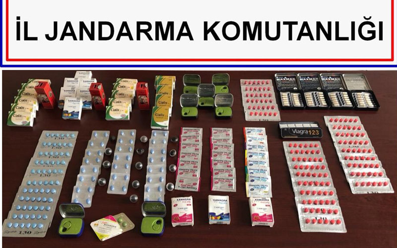 Jandarmadan cinsel içerikli ürün operasyonu