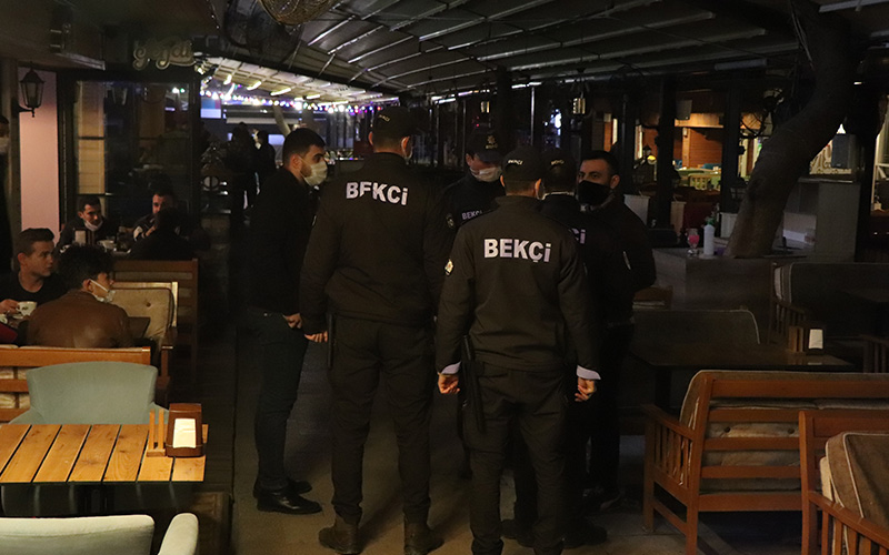 Uygulama başladı, o iş yerleri 22.00’de tek tek kapatıldı