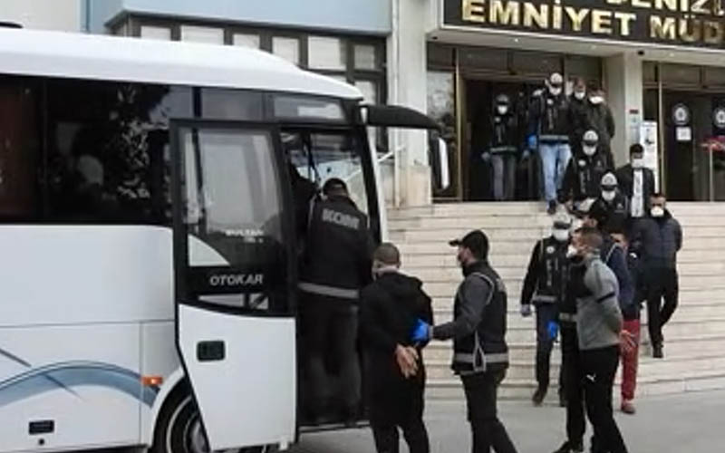 Polis suç örgütünün tepesine balyoz gibi indi