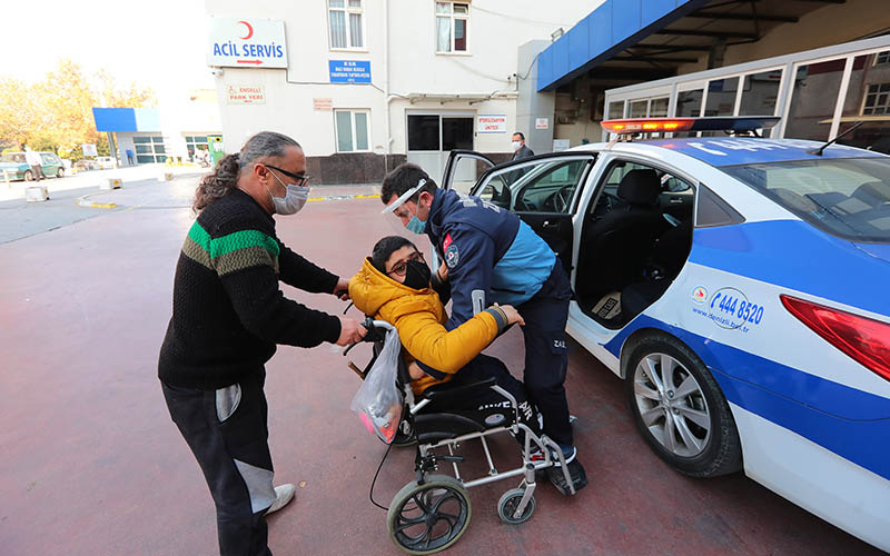 Büyükşehir Belediyesi yardım isteyenlerin taleplerini karşıladı