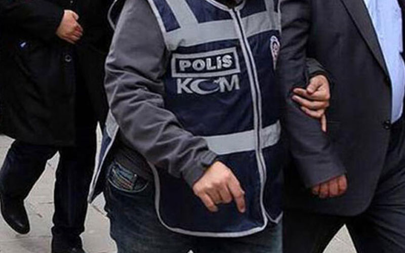 FETÖ’den kesinleşmiş hapis cezası olan 2 hükümlü yakalandı