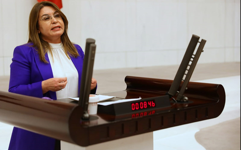 Karaca: Vatandaşlar oof of diye inliyor