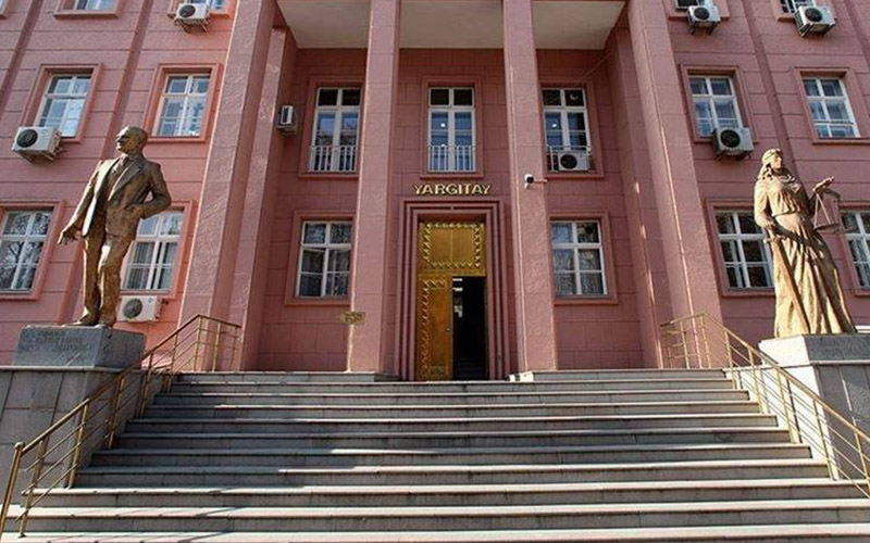 Yargıtay mesai arkadaşlarına hakaret eden işçiyi affetmedi