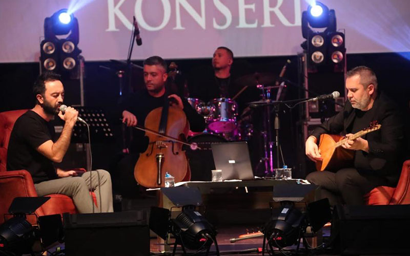 Online konserde Türk Halk Müziği ezgileri yükseldi