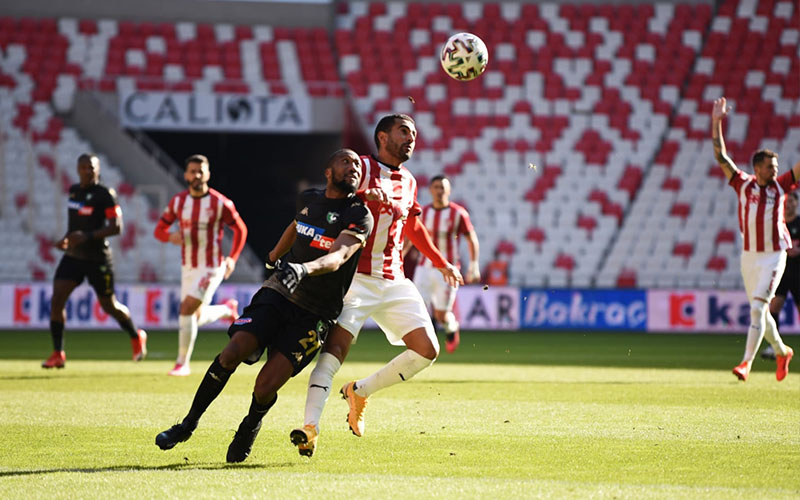 Denizlispor, 1 puanı uzatmada kaptı