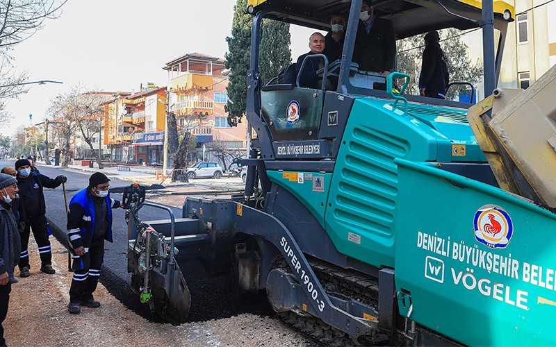 Necip Ali Caddesi’nin asfaltı yenileniyor