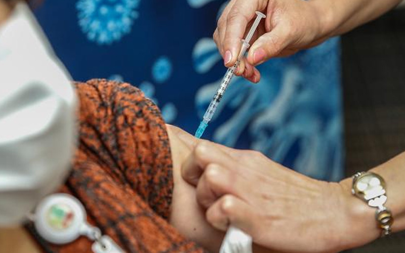 Coronavirüs aşısı yapılanların sayısı 31 bini geçti