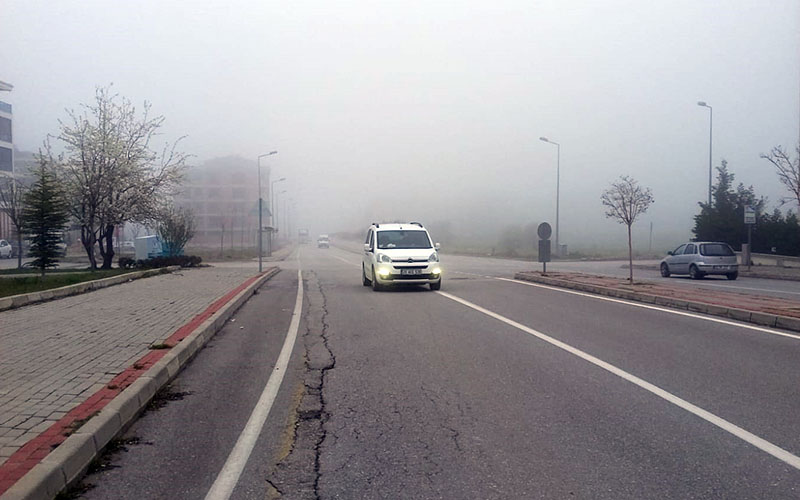 Denizli’yi sis bastı, vatandaşlar şaşkına döndü