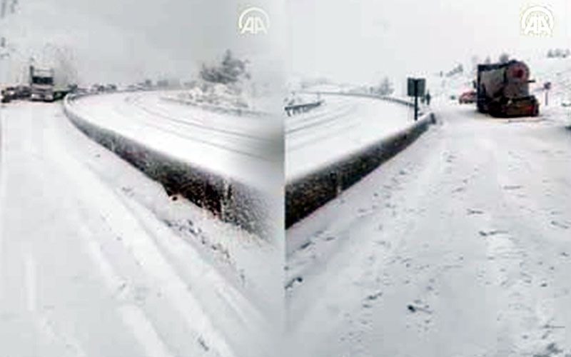 Denizli-Antalya karayolu yoğun kar yağışı nedeniyle ulaşıma kapandı