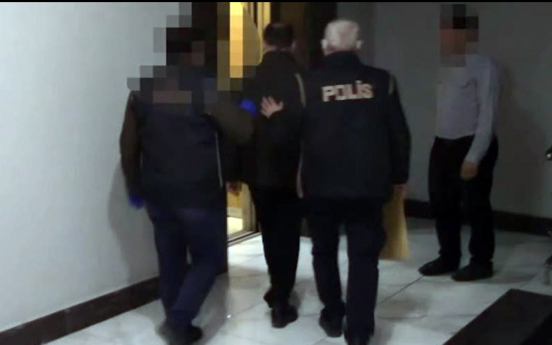 Denizli’de FETÖ‘nün askeri personelden sorumlu 2 imamı yakalandı