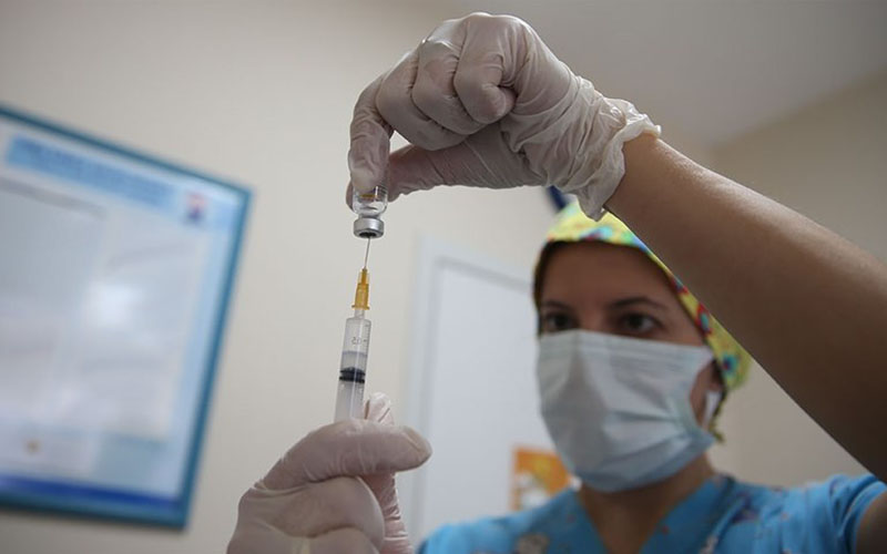 60 yaş üzeri ve eşleri ile risk grubundaki bazı hastalar için covid-19 aşı randevusu açıldı