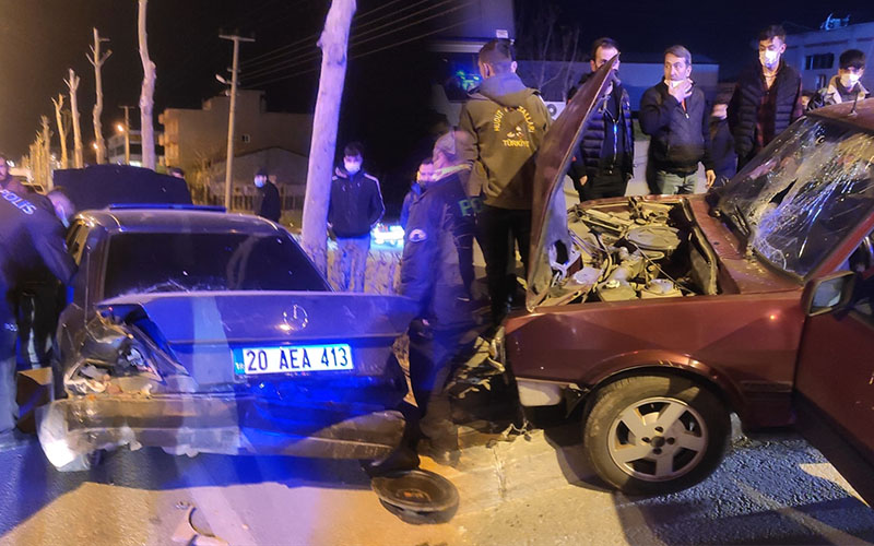 İki otomobilin çarpışması sonucu 3 kişi yaralandı