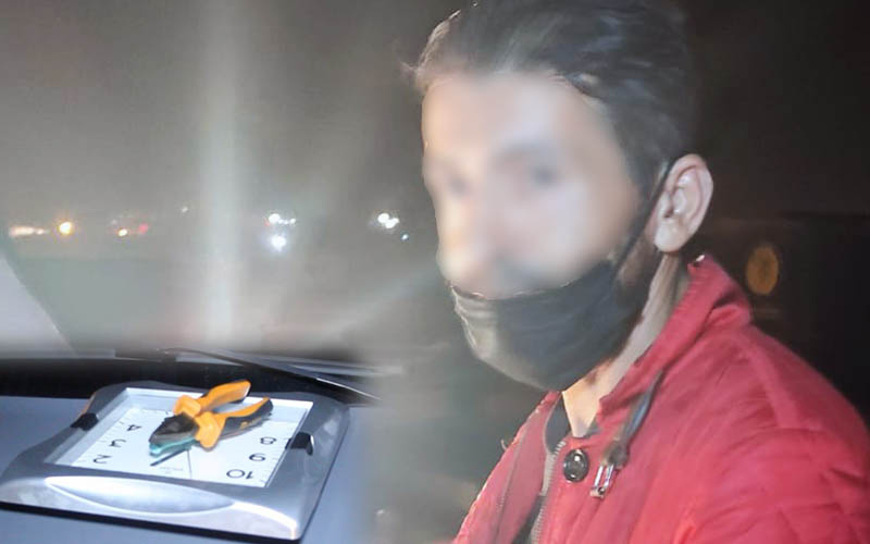 Camiden hırsızlık yaptı, takipteki imam yakalattı