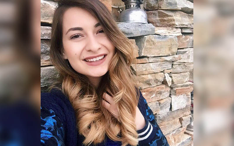 Beyin kanaması geçiren Esra öğretmen kurtarılamadı
