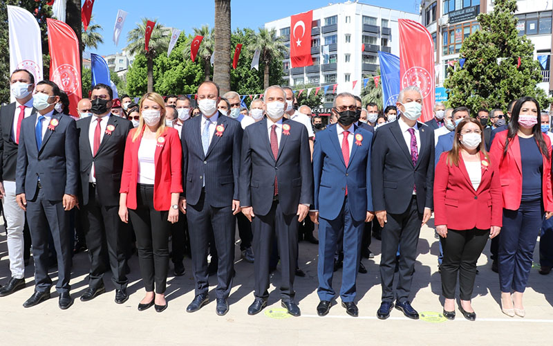 Pandemi gölgesinde 19 Mayıs töreni