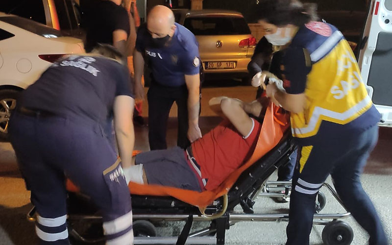 Ayrıldığı sevgilisinin arkadaşını bıçaklayıp kaçtı