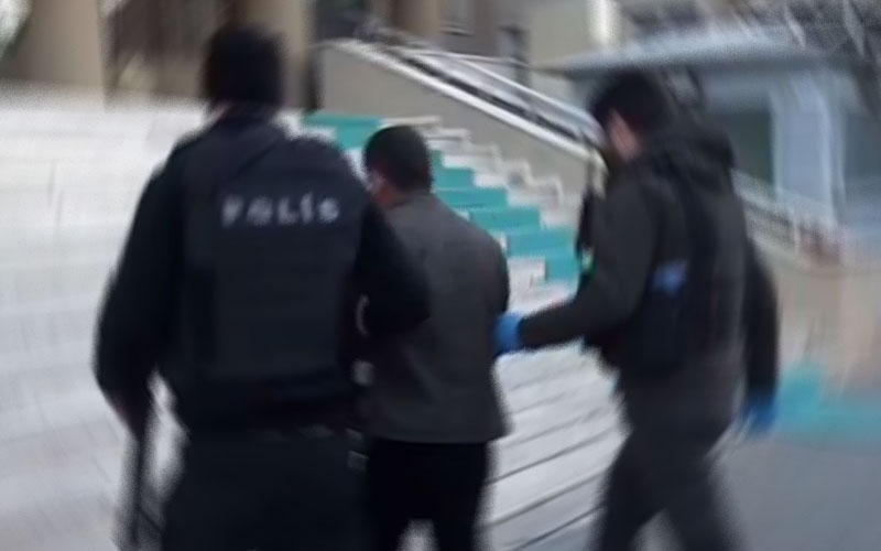 Terör örgütleri operasyonunda 2 FETÖ ve 1 DEAŞ üyesi yakalandı
