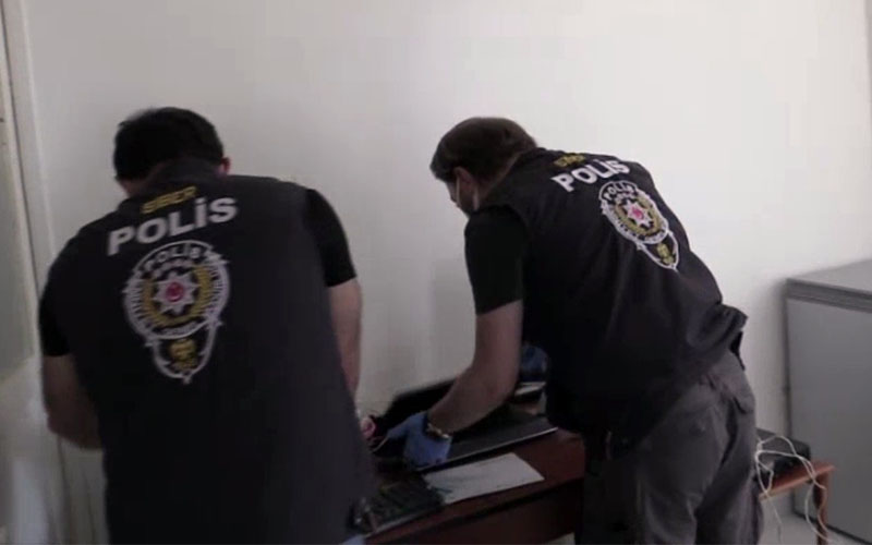 Denizli ile birlikte 18 ilde yasa dışı bahis oynatan 86 kişi yakalandı