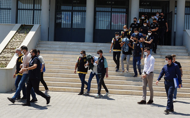 Dolandırıcılık operasyonunda yakalanan 45 şüpheliden 14’ü tutuklandı