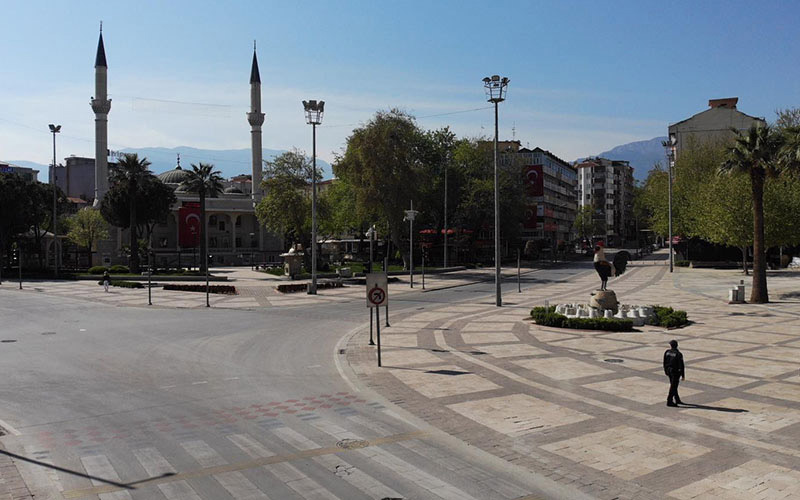 Yeni dönemde sokağa çıkma kısıtlamasından muaf olacakların listesi
