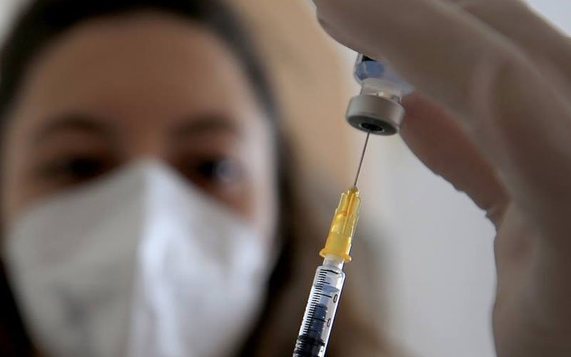 Covid-19 aşısı için 40 yaş ve üstü vatandaşlara randevu verilmeye başlandı