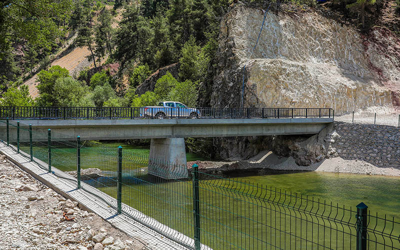 Büyükşehir Belediyesi, Suçatı Köprüsü’nü yeniledi