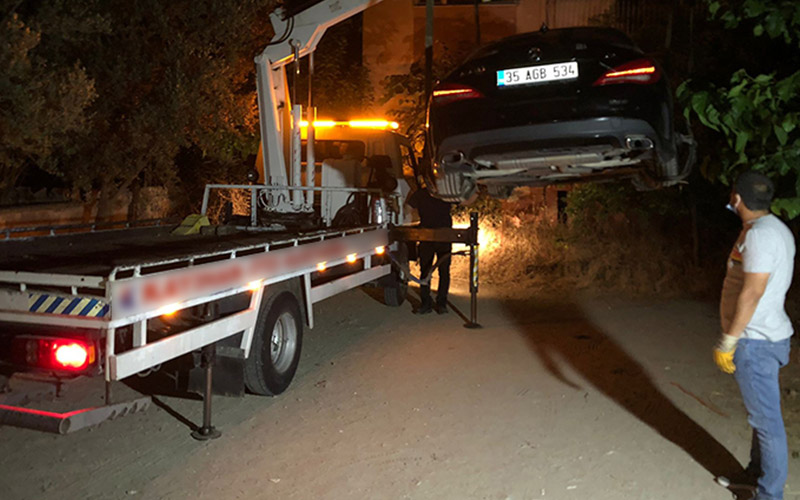Kurşun yağdırıp kaçtı, aracı terk edilmiş olarak bulundu