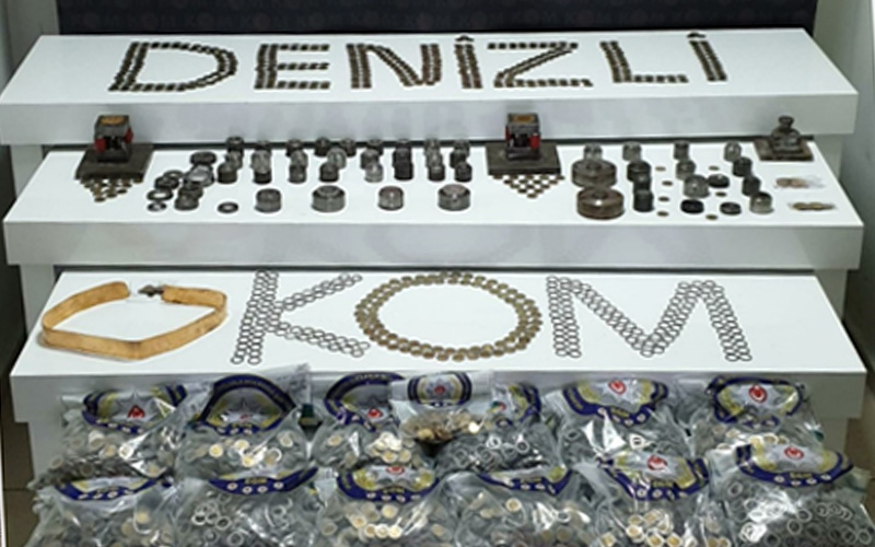 Altınların gramaj ve ayarını düşürerek piyasa süren 4 kişi yakalandı