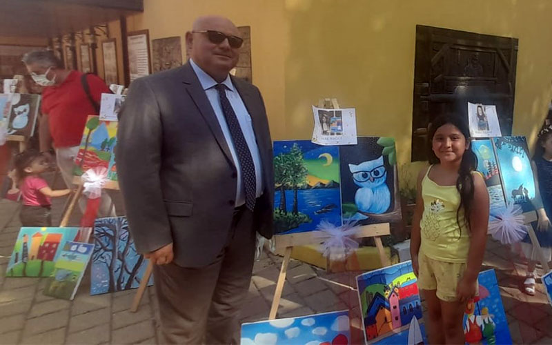 Buldan’da eski cezaevi, miniklerin resimlerine ev sahipliği yaptı