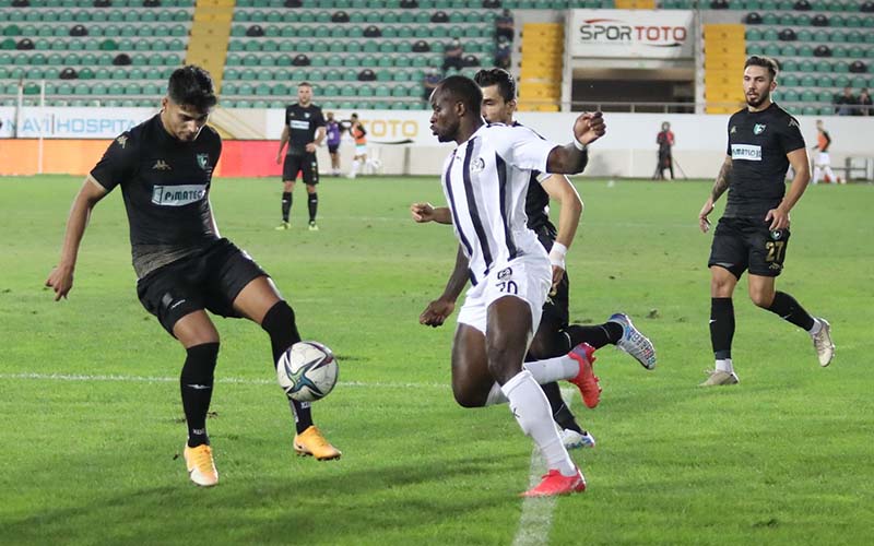 Denizlispor’da yenilgiye rağmen futbolculara prim verildi