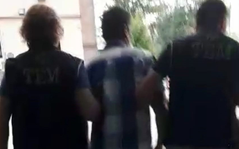FETÖ operasyonlarında 3 hükümlü yakalandı