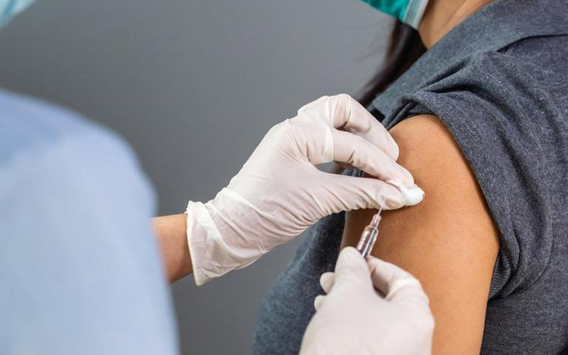 Sağlık Bakanı Koca’dan 12 yaş üstü için aşı açıklaması