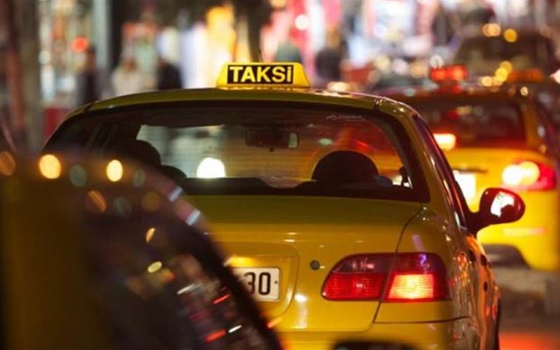Kısa mesafeye yolcu almayan taksi şoförü hakkında işlem yapılacak