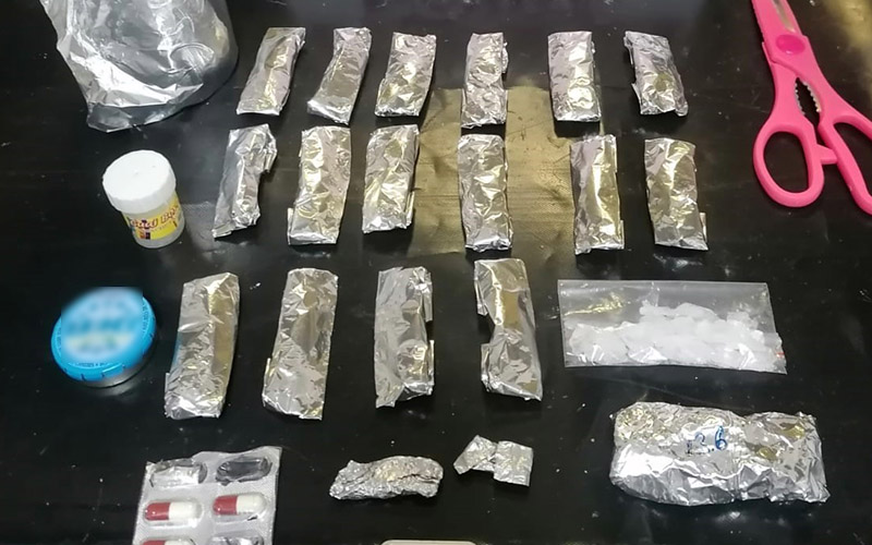 Uyuşturucu operasyonlarında 8 zehir taciri tutuklandı