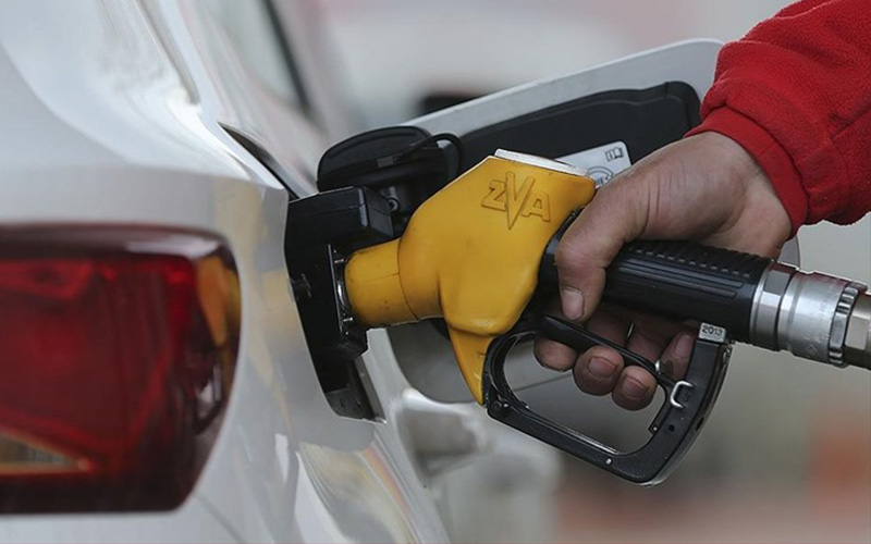 Motorin ve benzine zam