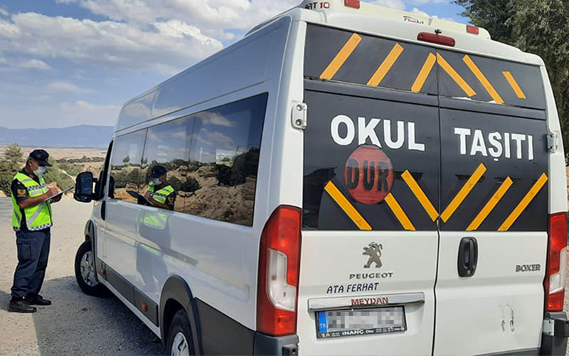 Okul servisleri denetlendi, 7’si trafikten men edildi