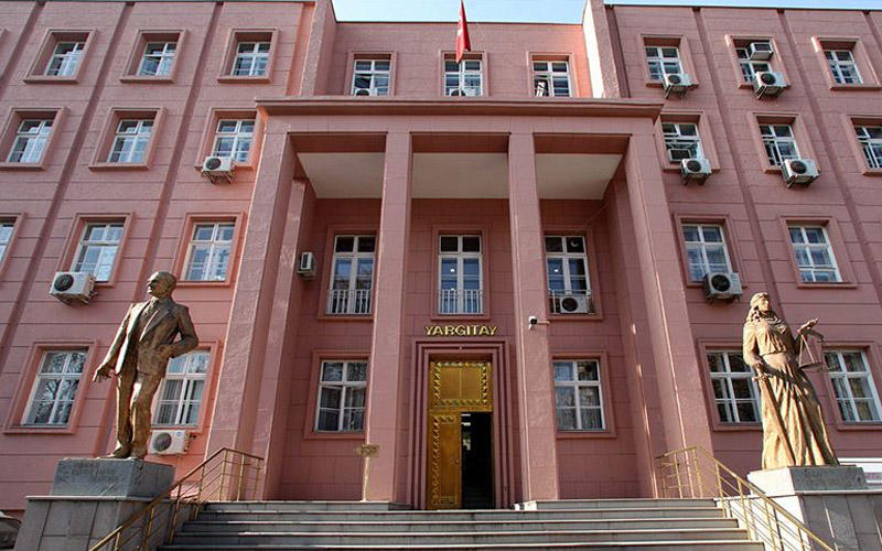 Yargıtay kararı: Mesaide kendi adına iş yapan işçi yandı