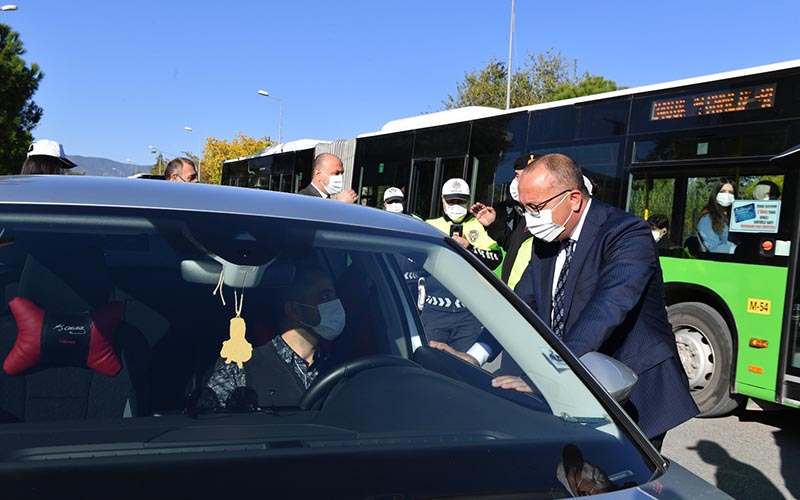Vali Atik, trafik denetimine çıktı