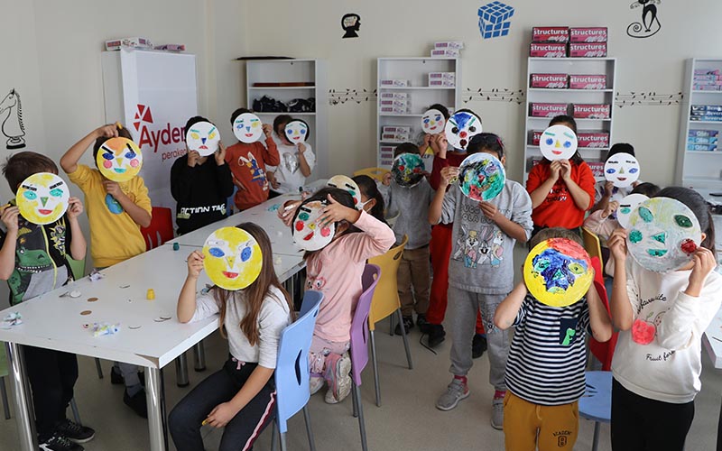 Aydem Perakende Atölyesinde 100 çocuğa eğitim verildi