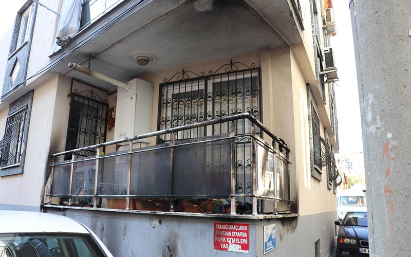 Evlerin balkon perdelerini yaktığı iddia edilen şüpheli yakalandı