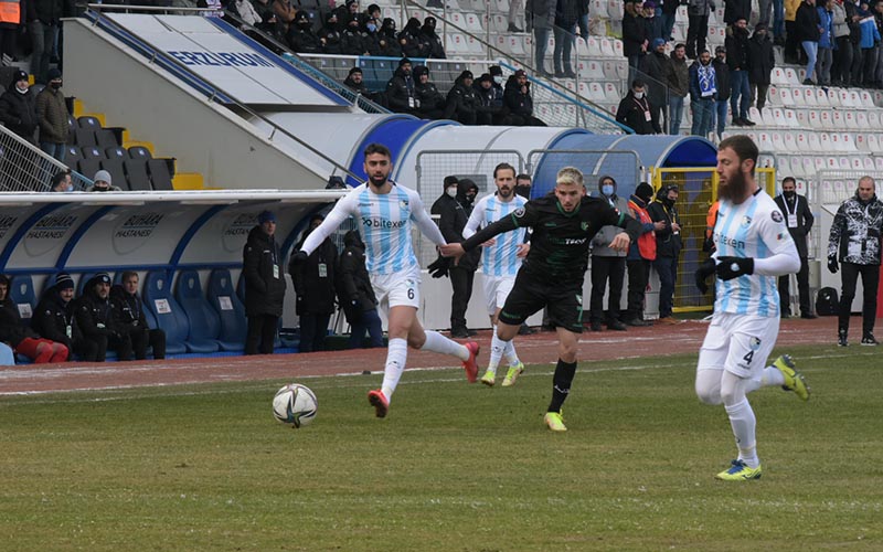 Denizlispor, deplasmanda Erzurumspor’a 3-1 yenildi