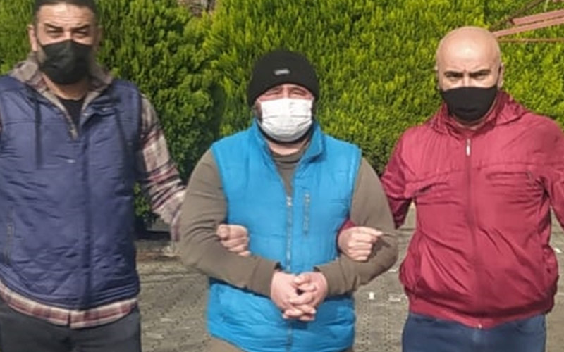 Müebbet hapisle aranıyordu, otoparkta yakalandı