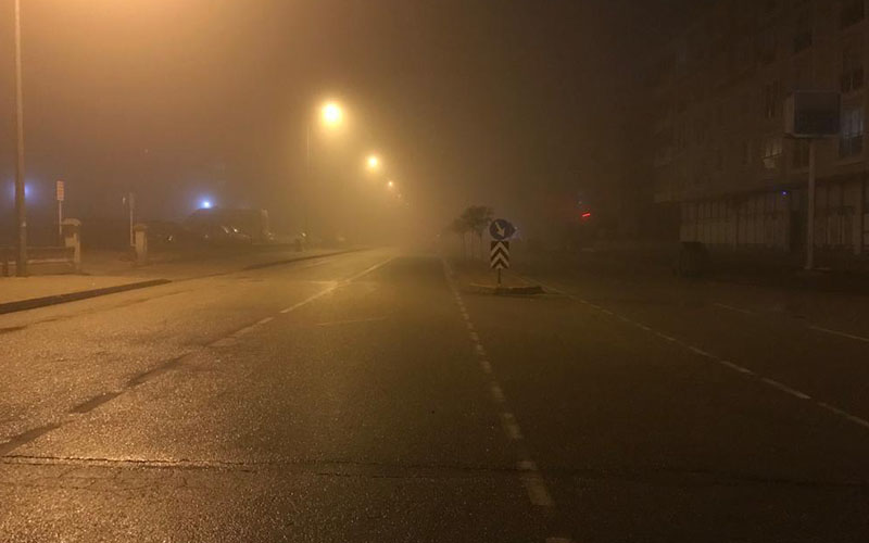 Kenti sis sardı, sürücülere uyarı yapıldı