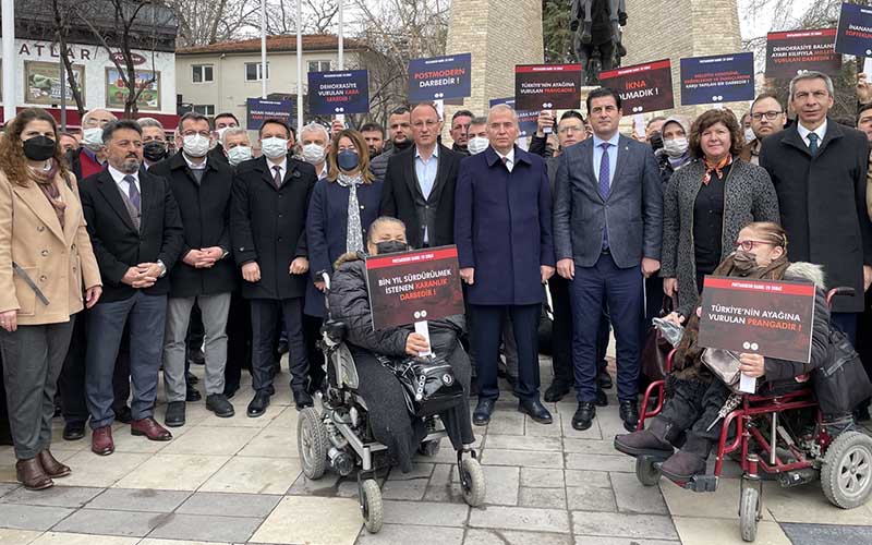 AK Partililer 28 Şubat’ı kınadı