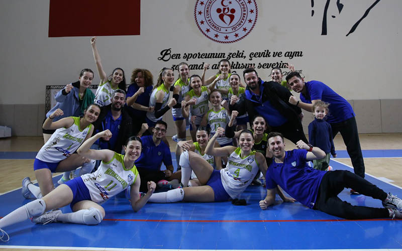 Merkezefendi’nin Sultanları yarı finale yükseldi