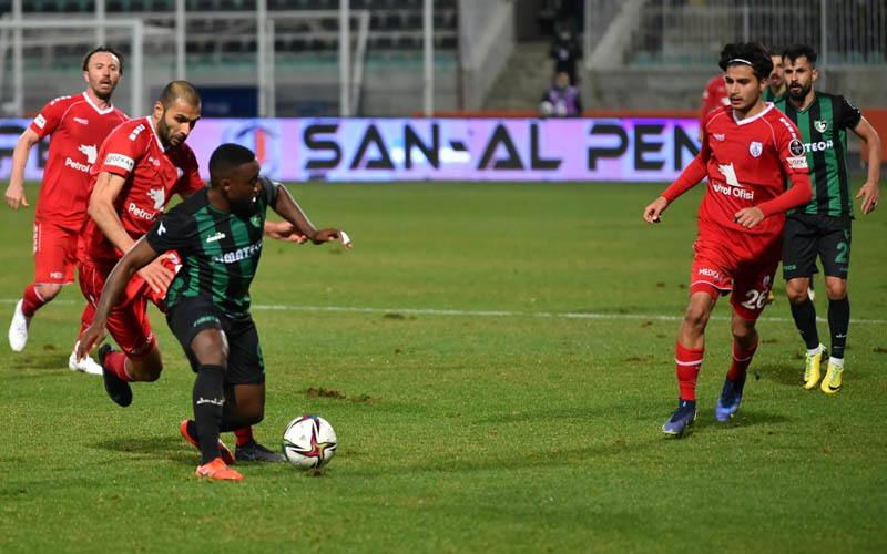 Denizlispor, Altınordu engelini tek golle geçti: 1-0